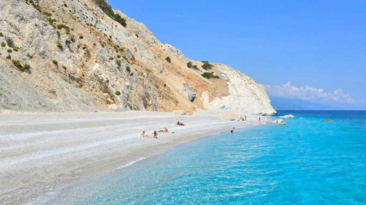 Skiathos – între mare, soare și tradiții