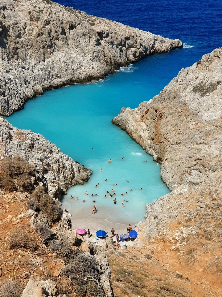 laguna albastra Chania
