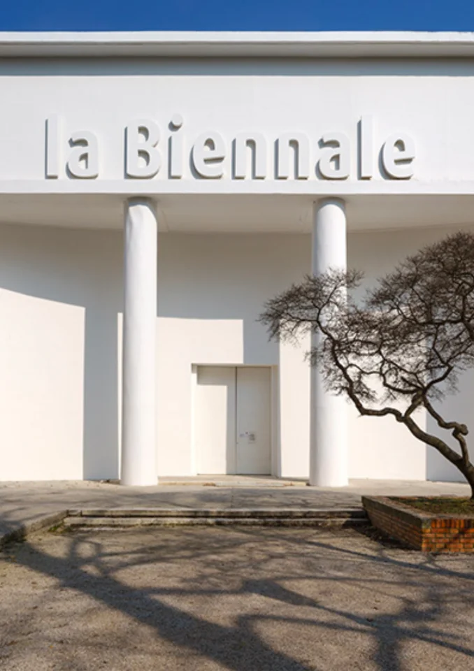Expozitia La Biennale