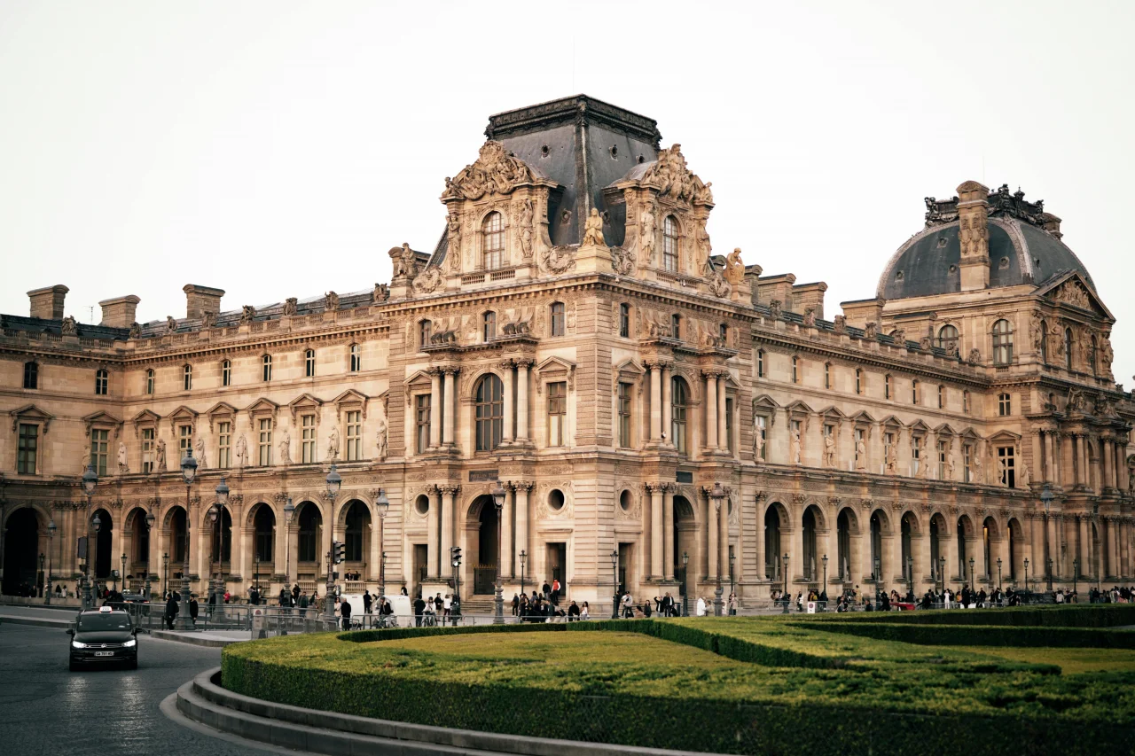 Muzeul Louvre