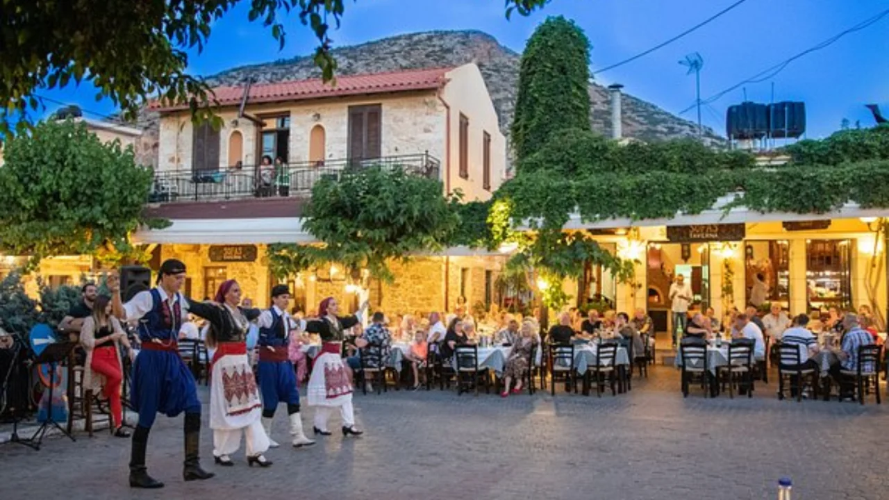 O zi la hotel si seara greceasca in Heraklion